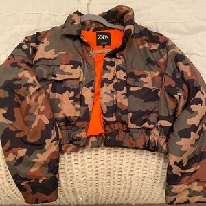 ZARA Cropped Camo Puffer Jacket